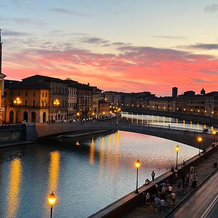 B&B - Residenza D'Epoca Piazza Cairoli Пиза Екстериор снимка
