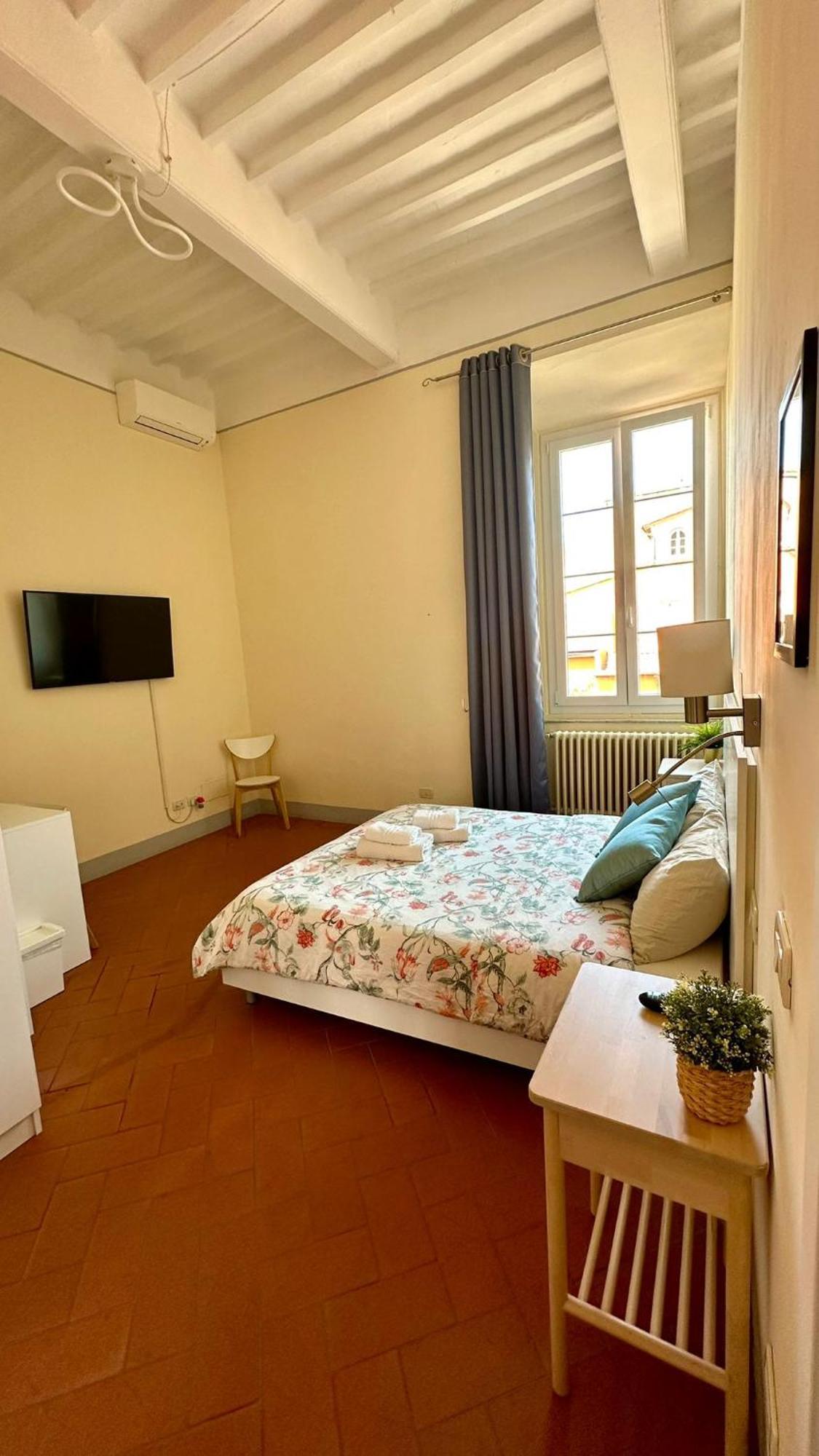 B&B - Residenza D'Epoca Piazza Cairoli Пиза Екстериор снимка