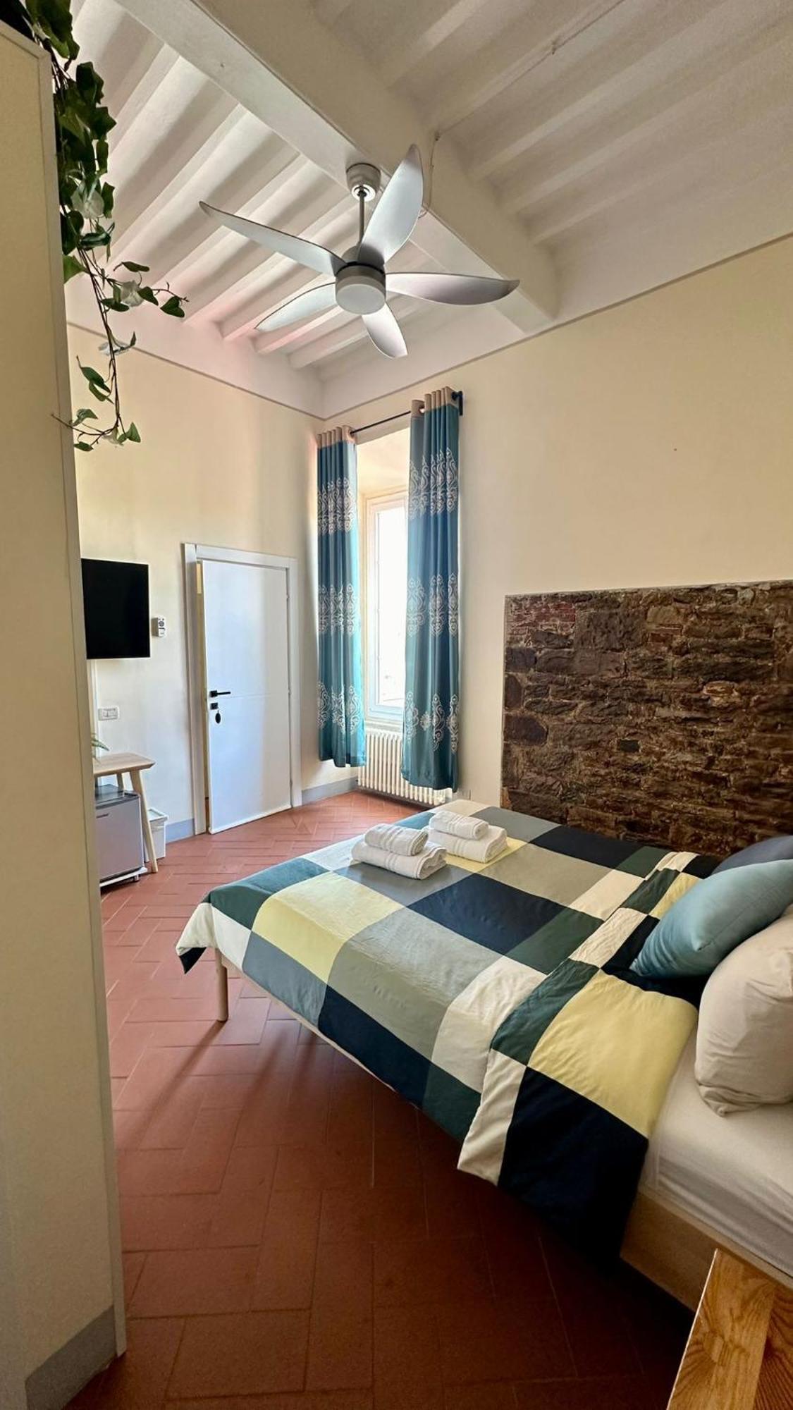B&B - Residenza D'Epoca Piazza Cairoli Пиза Екстериор снимка