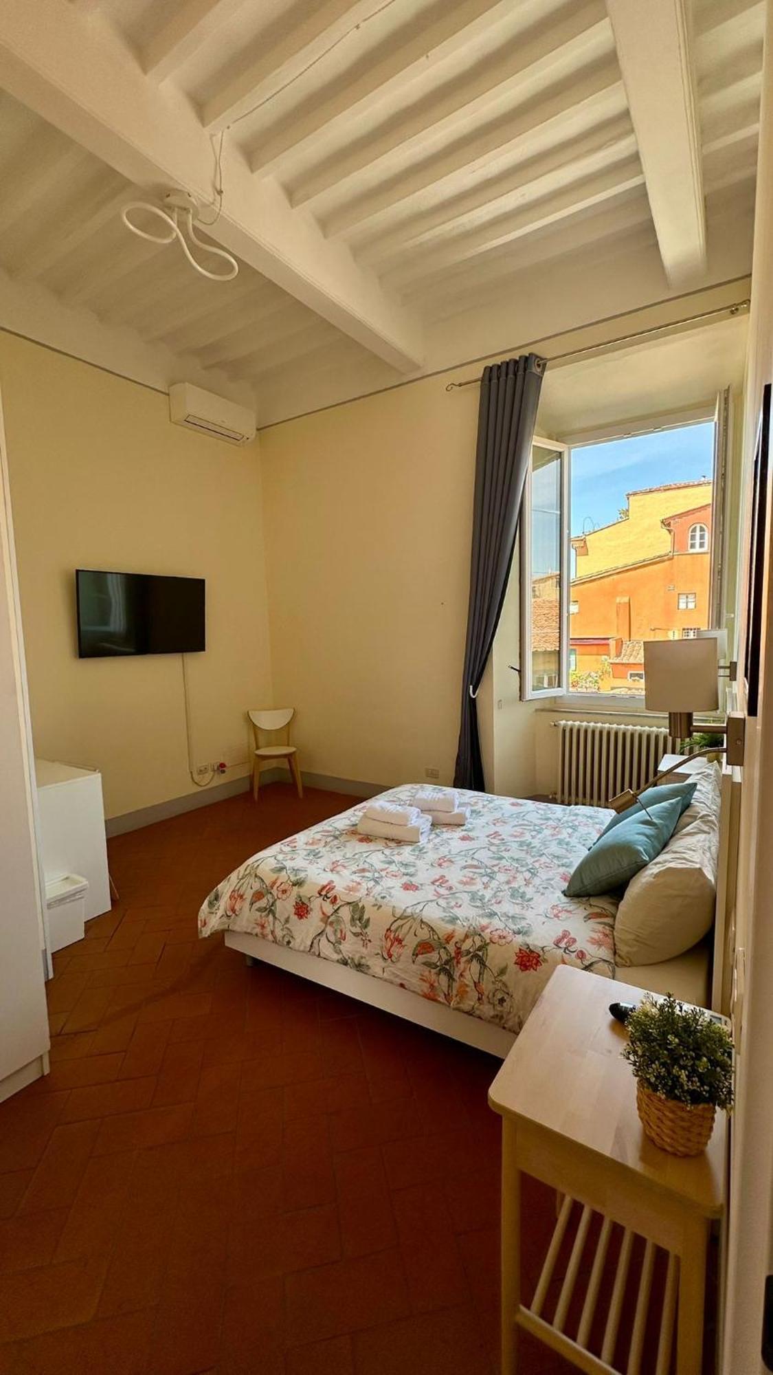 B&B - Residenza D'Epoca Piazza Cairoli Пиза Екстериор снимка